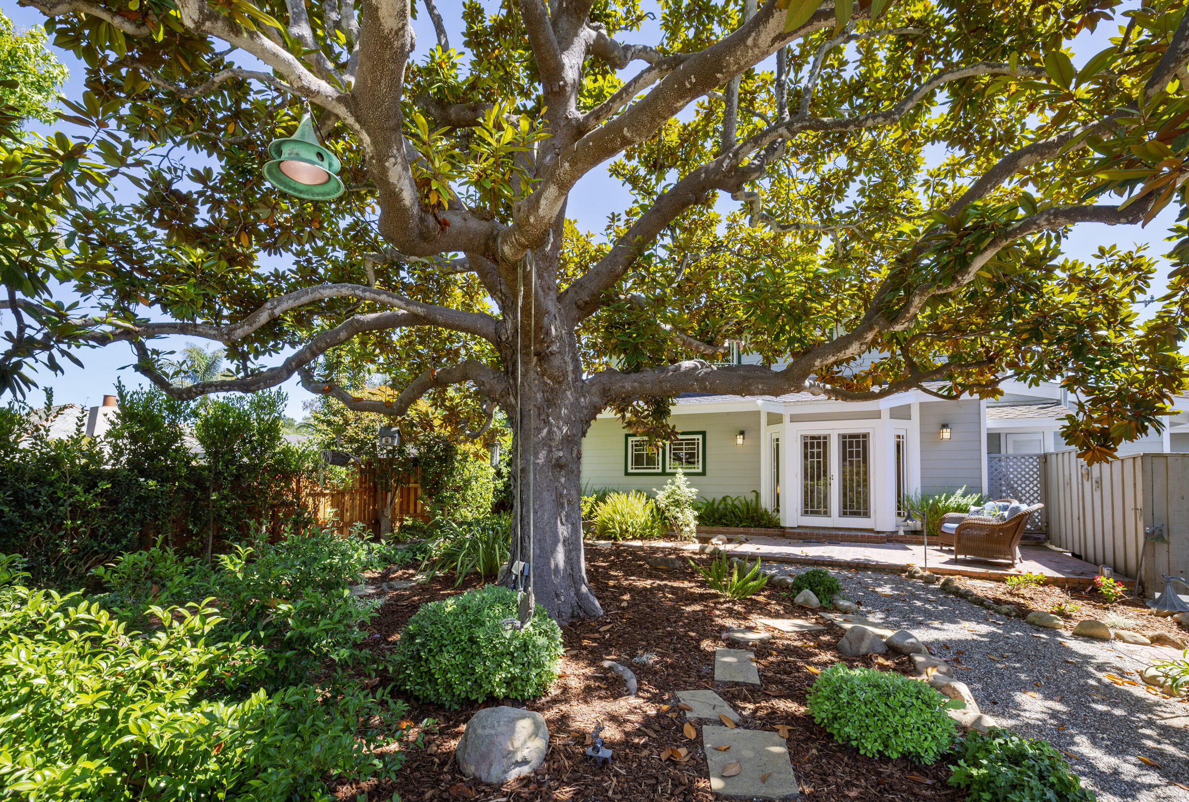 1114 Hill Road