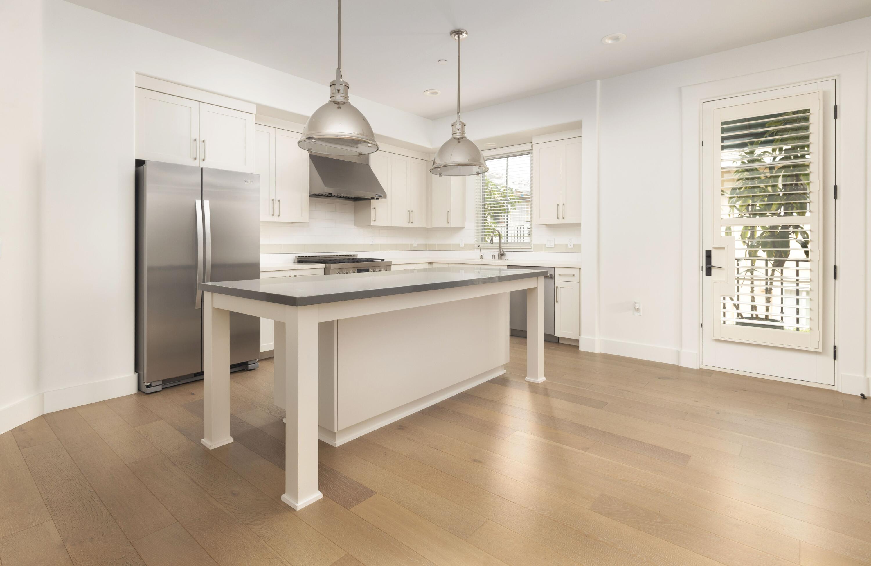 3726 State Street, 203