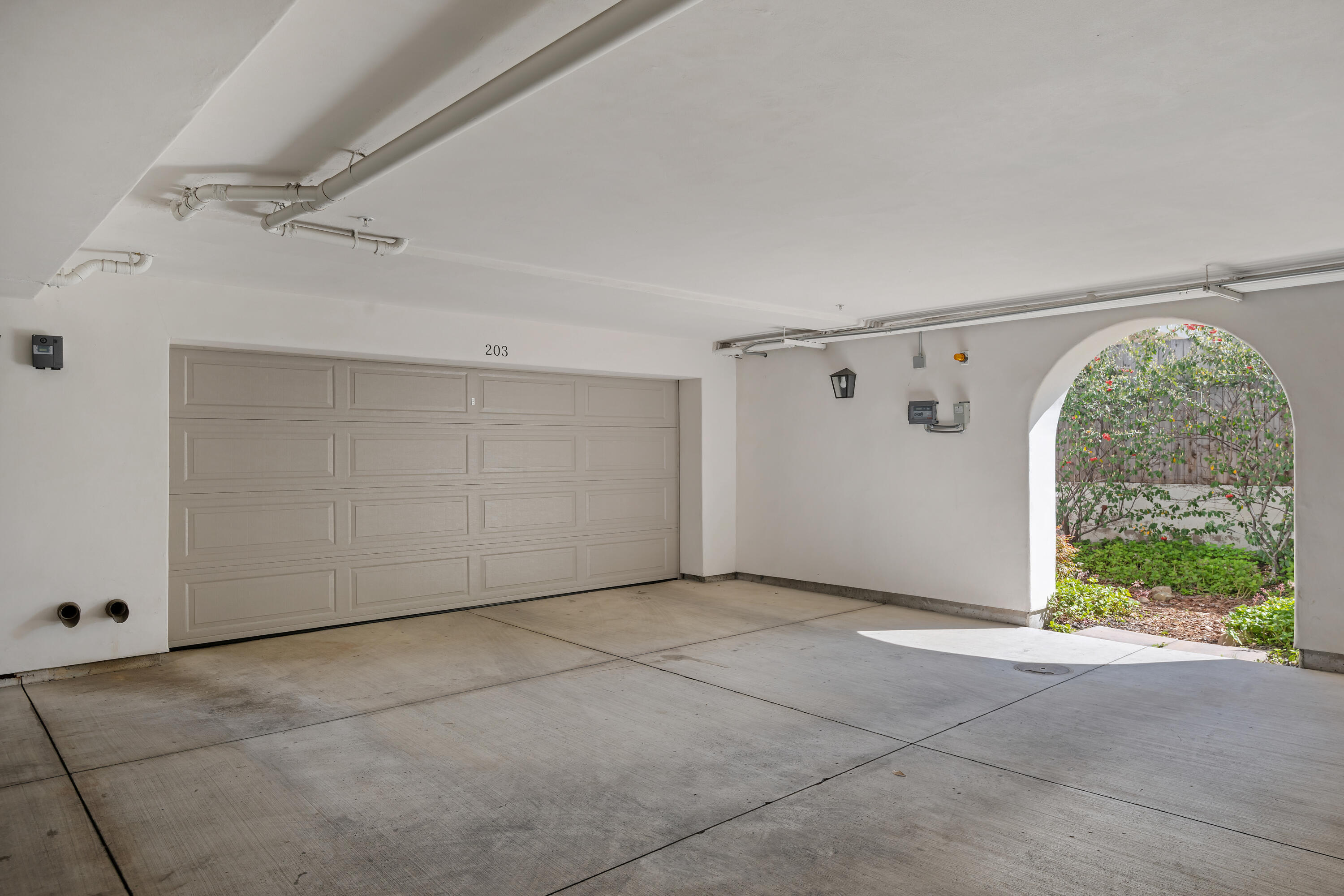 3726 State Street, 203
