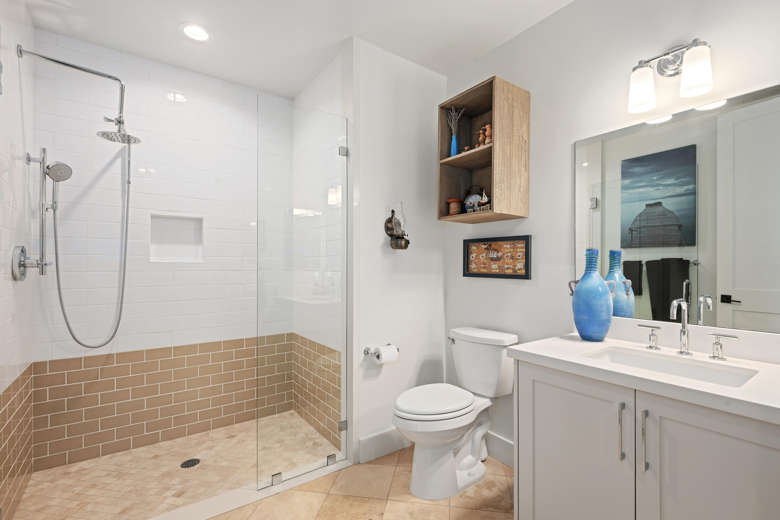 3726 State Street, 203