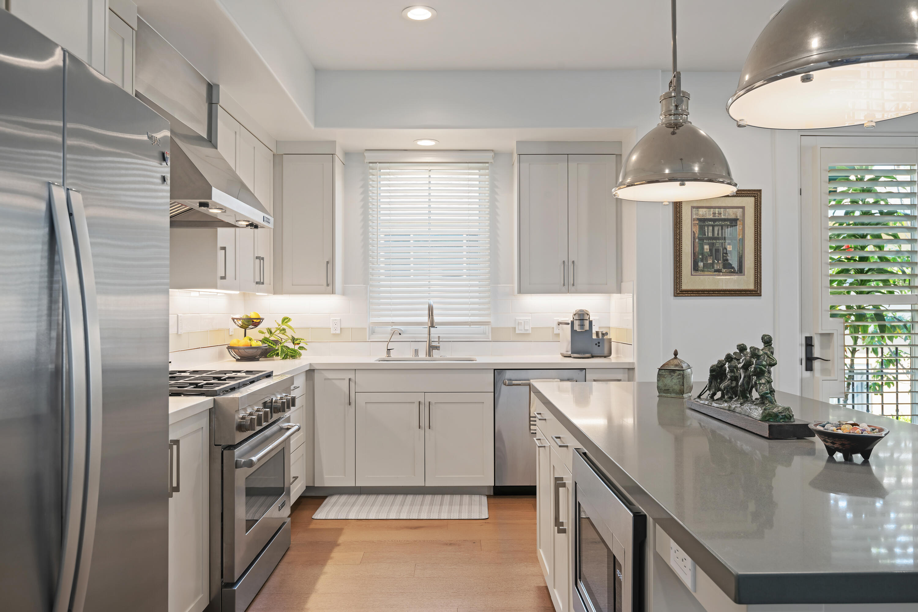 3726 State Street, 203