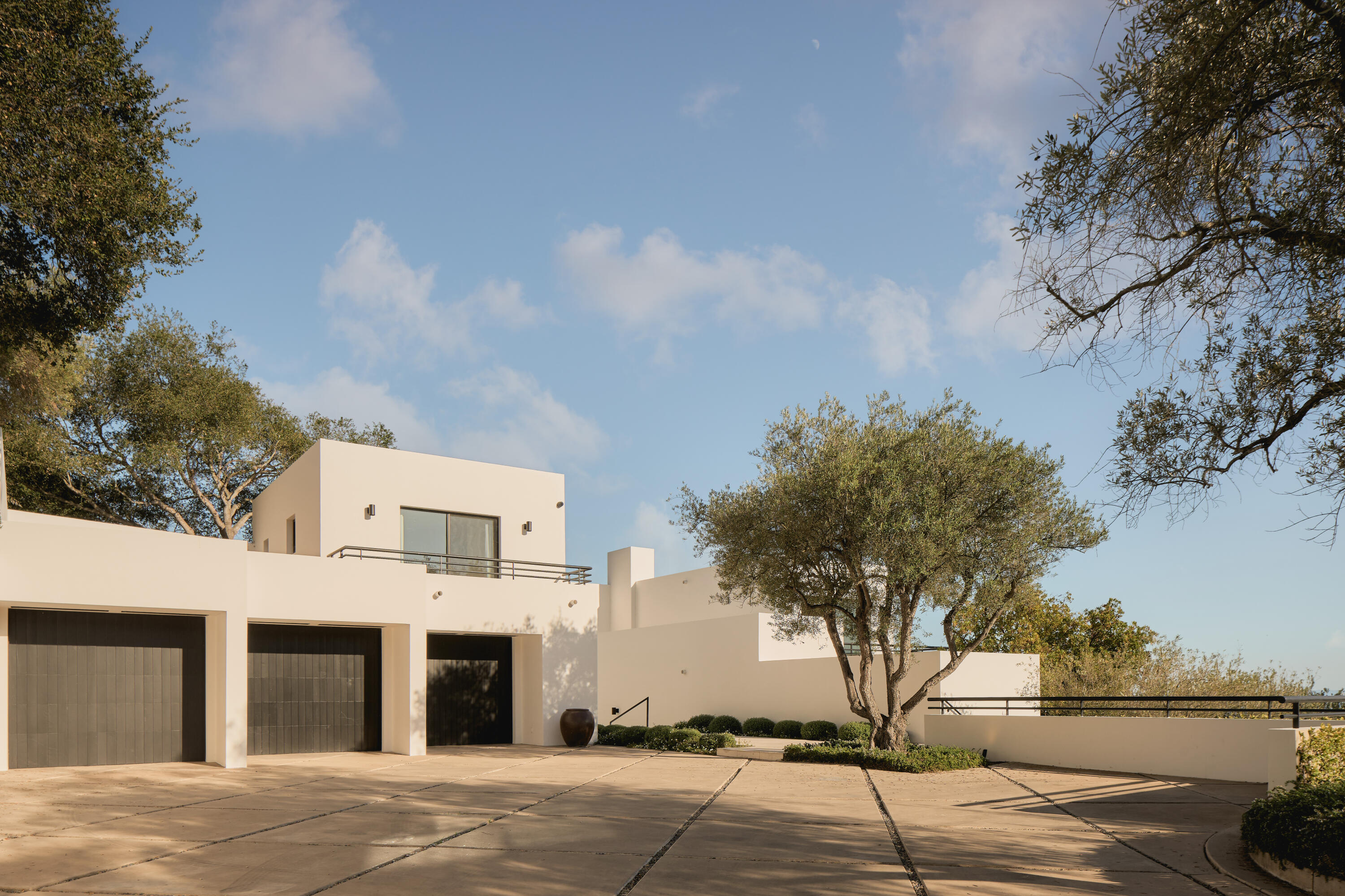1130 E Mountain Drive
