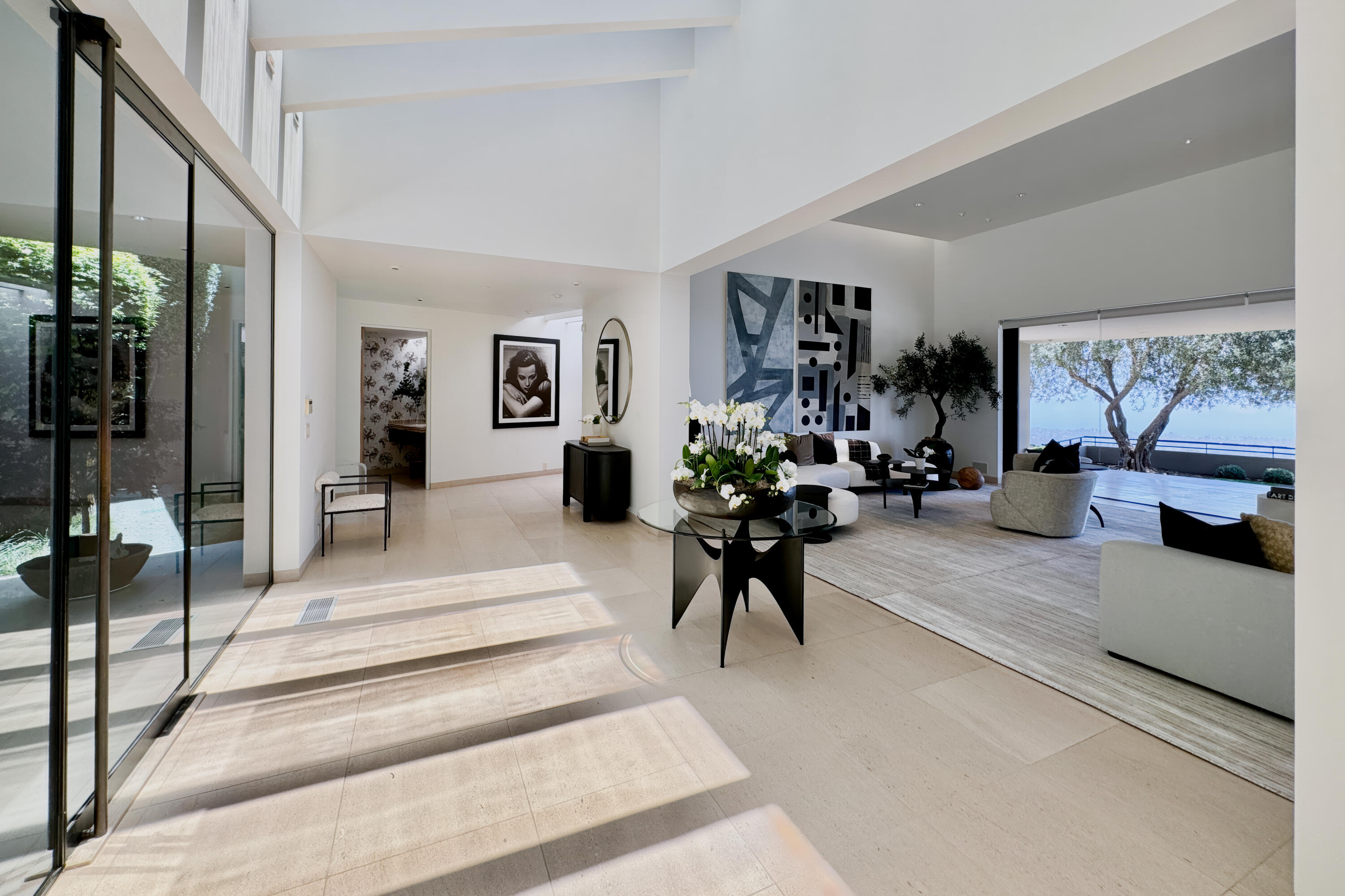 1130 E Mountain Drive