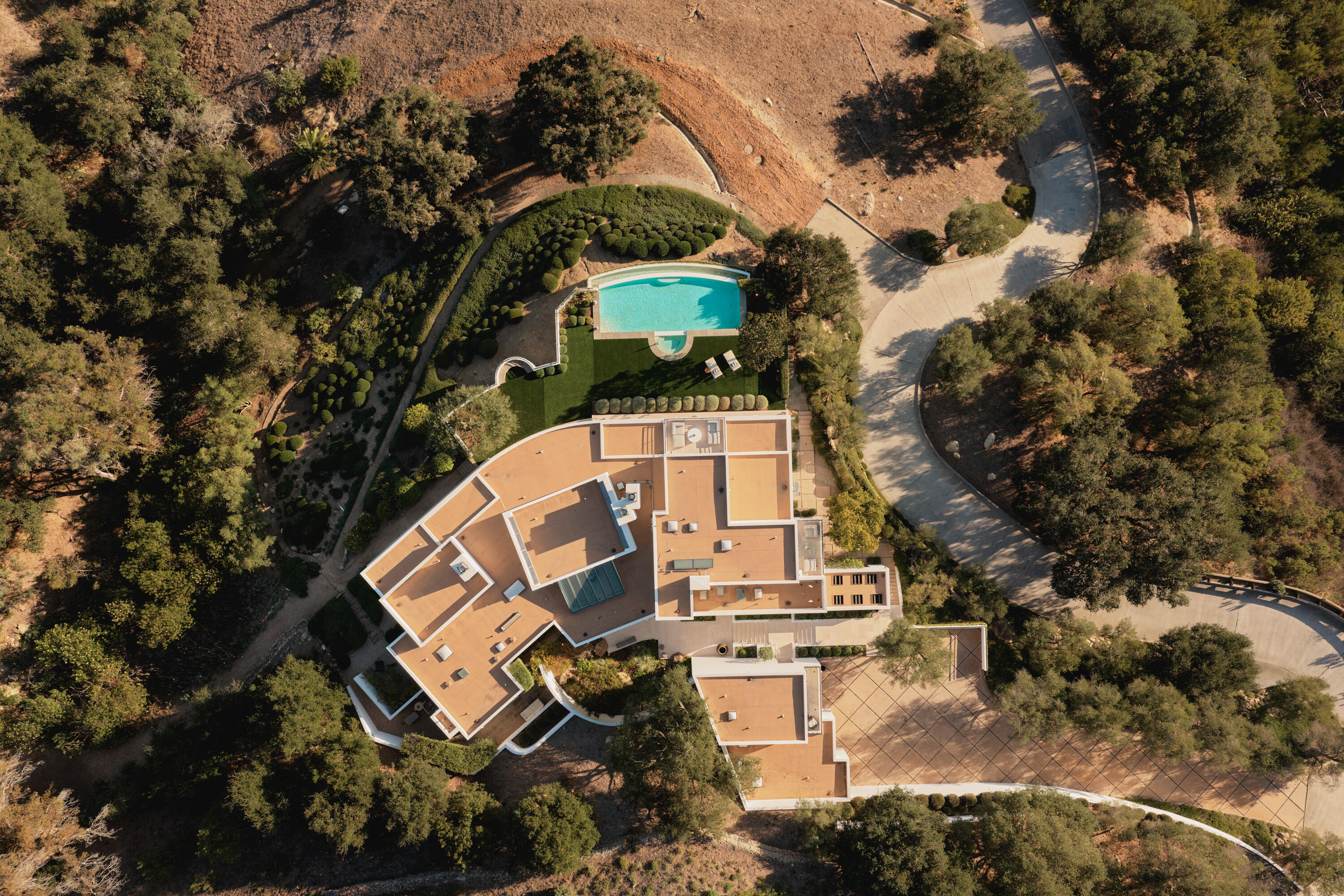 1130 E Mountain Drive