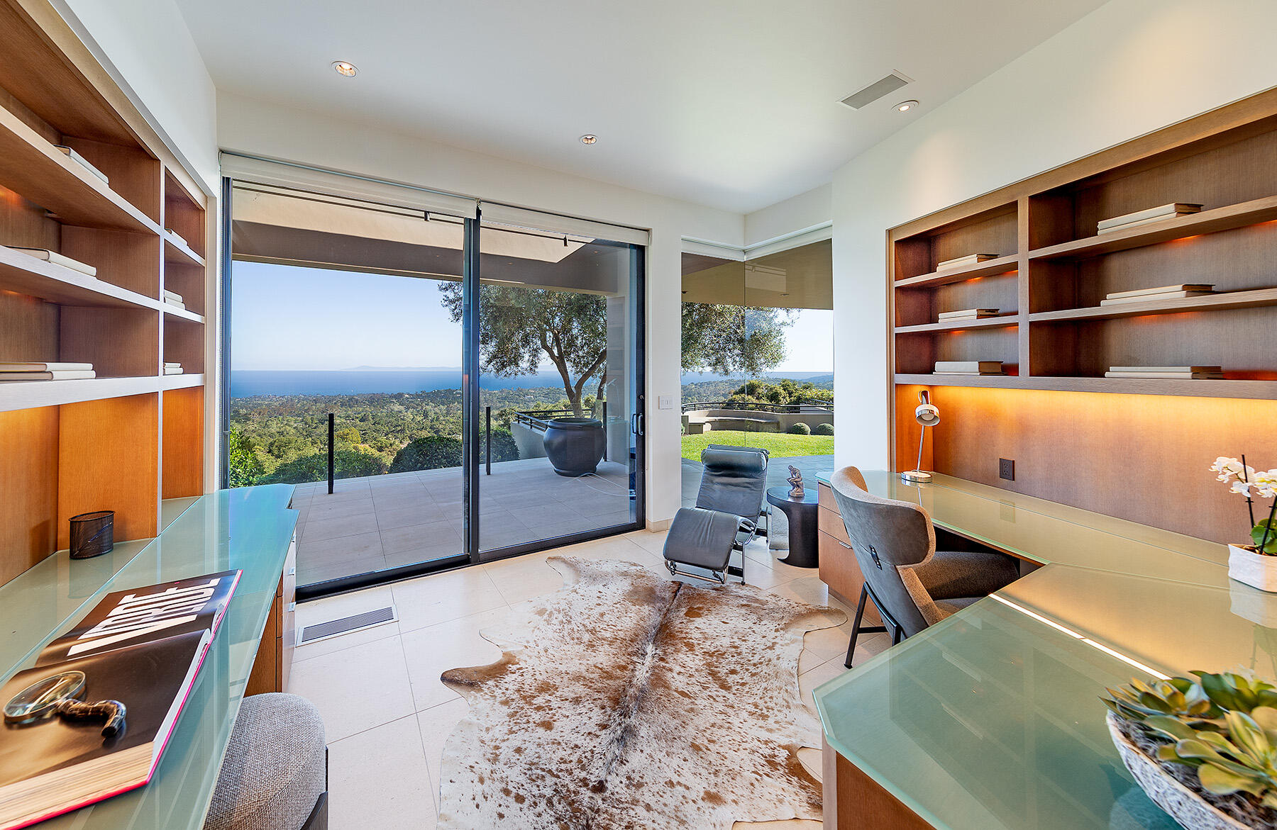 1130 E Mountain Drive