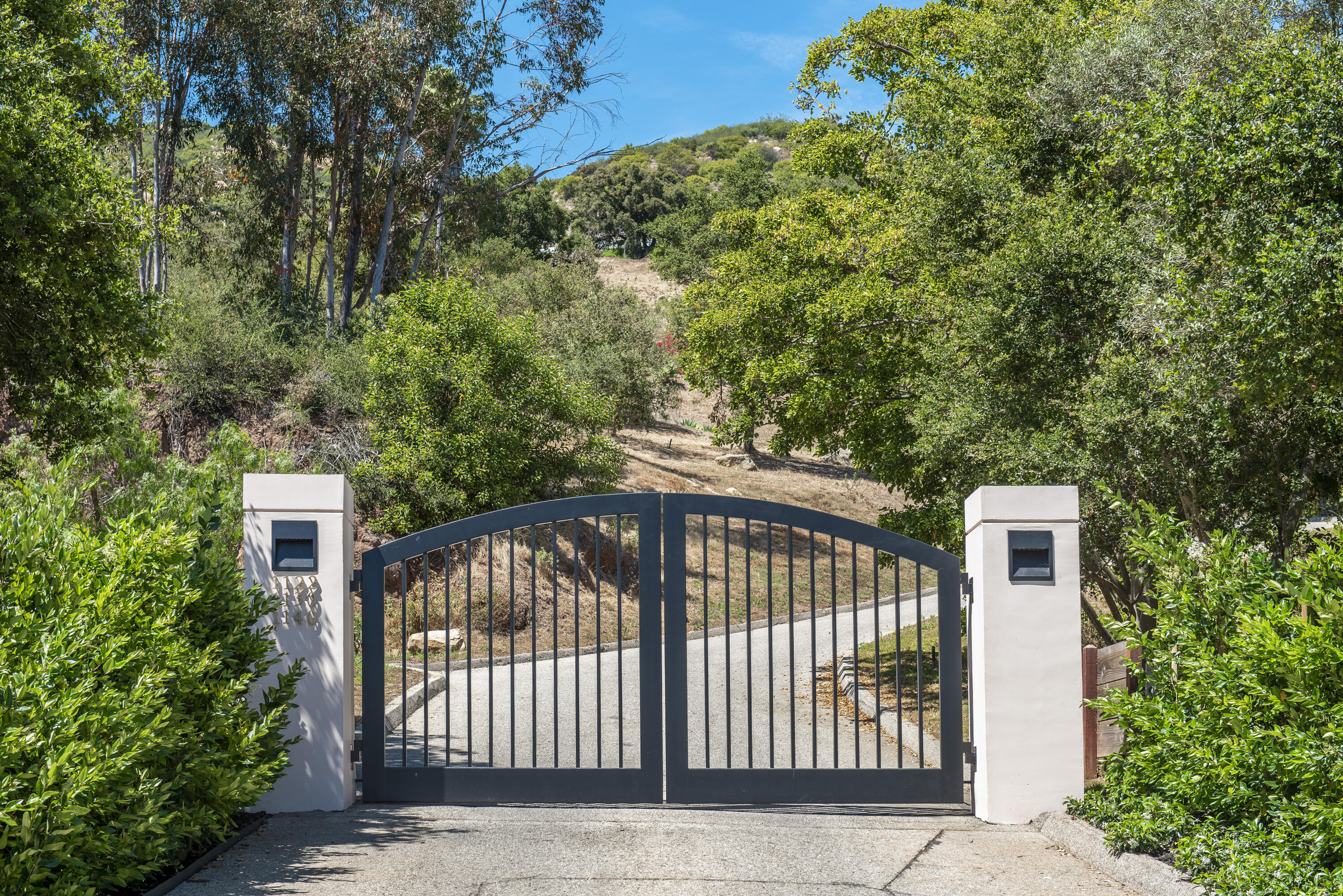 1130 E Mountain Drive