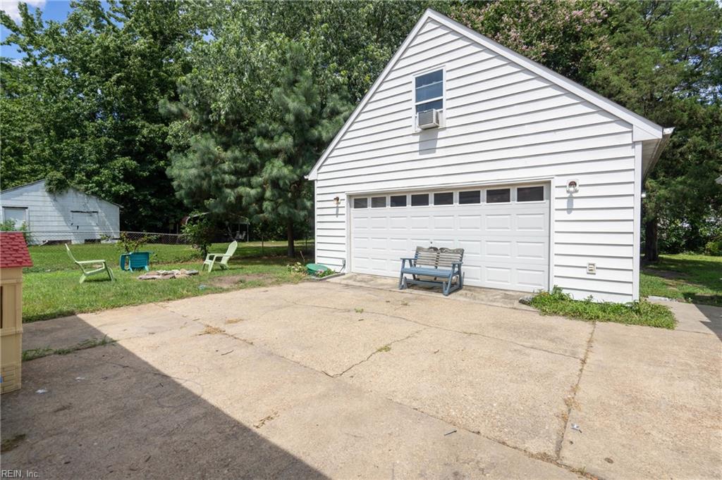 216 Patrician DR