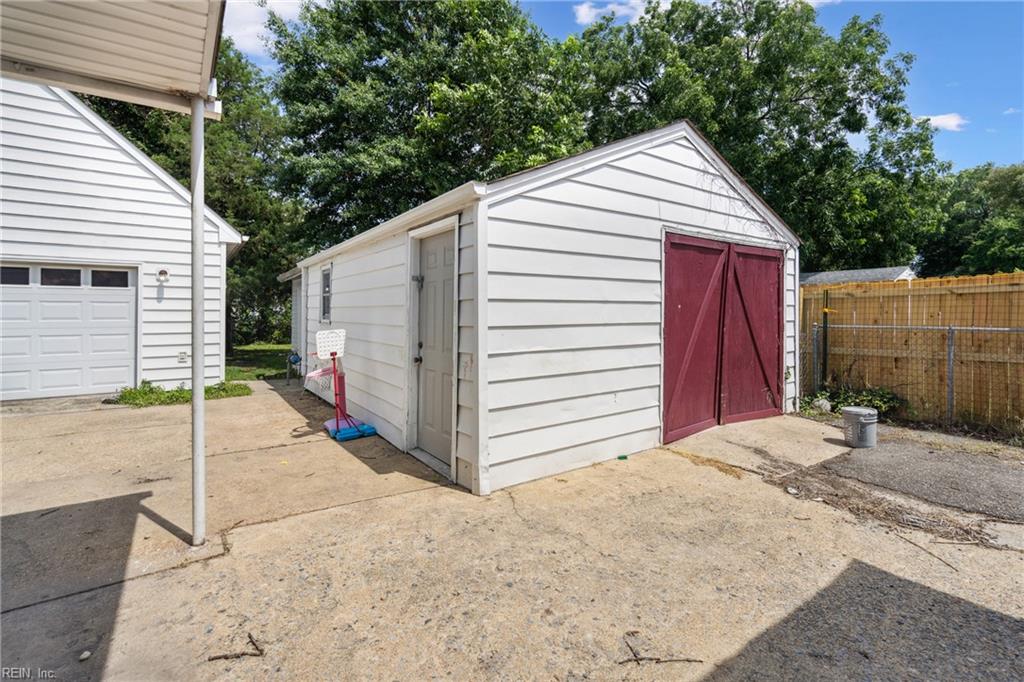 216 Patrician DR