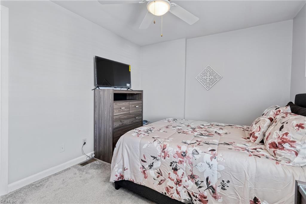 111 High ST 407