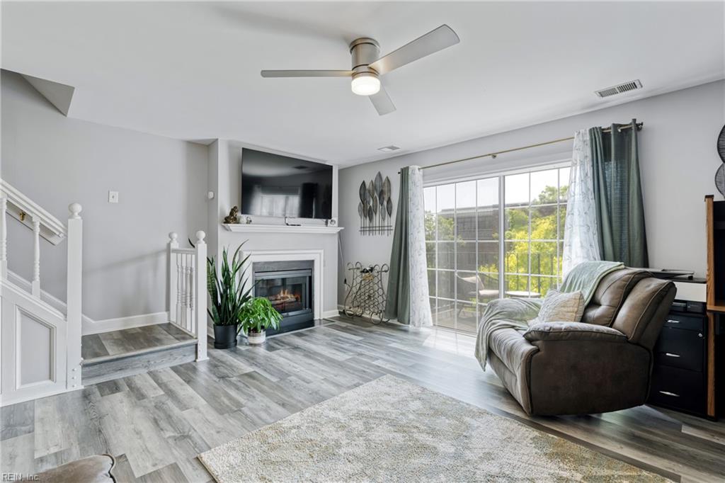 111 High ST 407