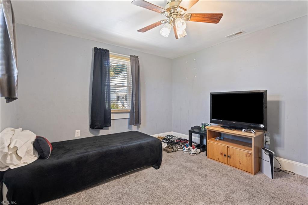 655 3rd AVE