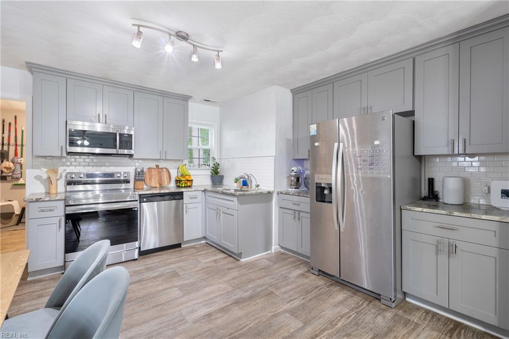 3424 Brandywine DR