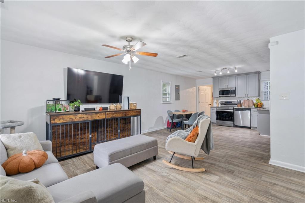 3424 Brandywine DR