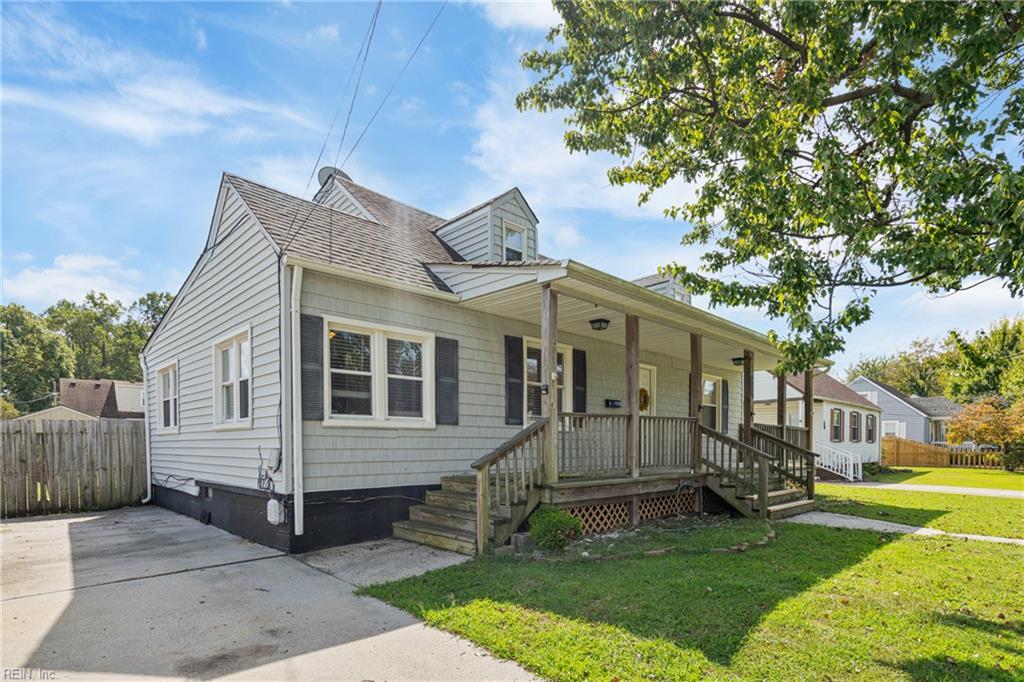 409 E Westmont AVE