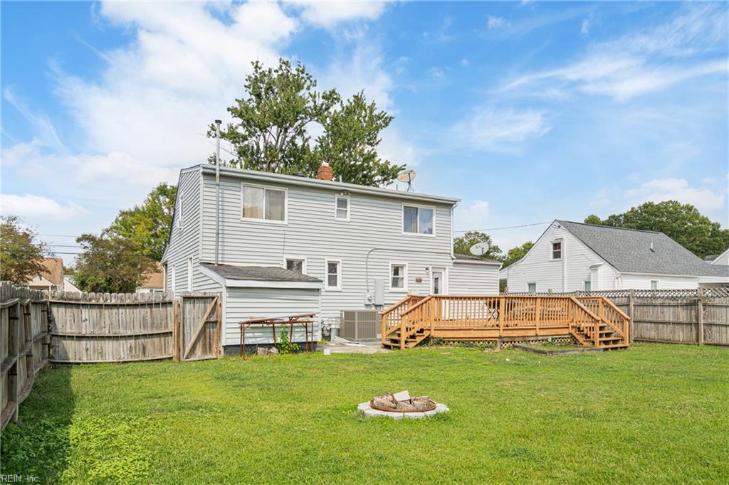 409 E Westmont AVE