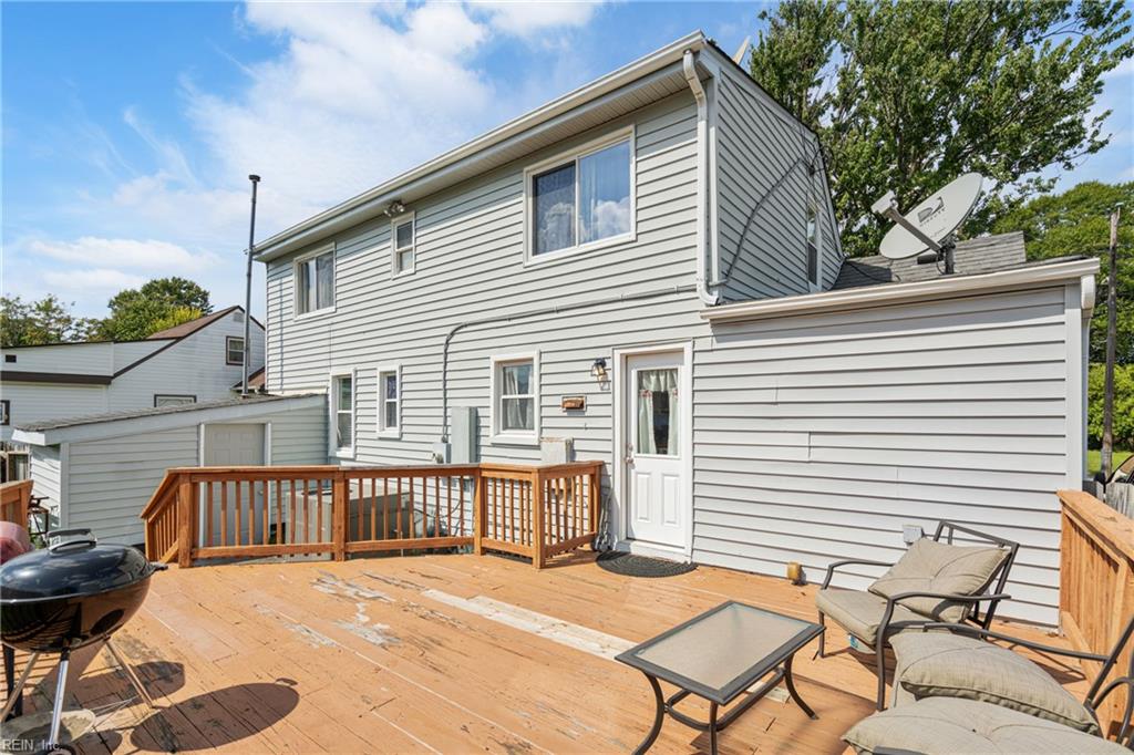 409 E Westmont AVE