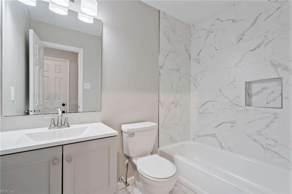 1865 Olde Buckingham RD