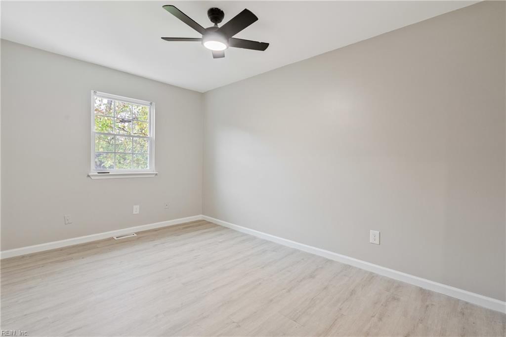 1865 Olde Buckingham RD