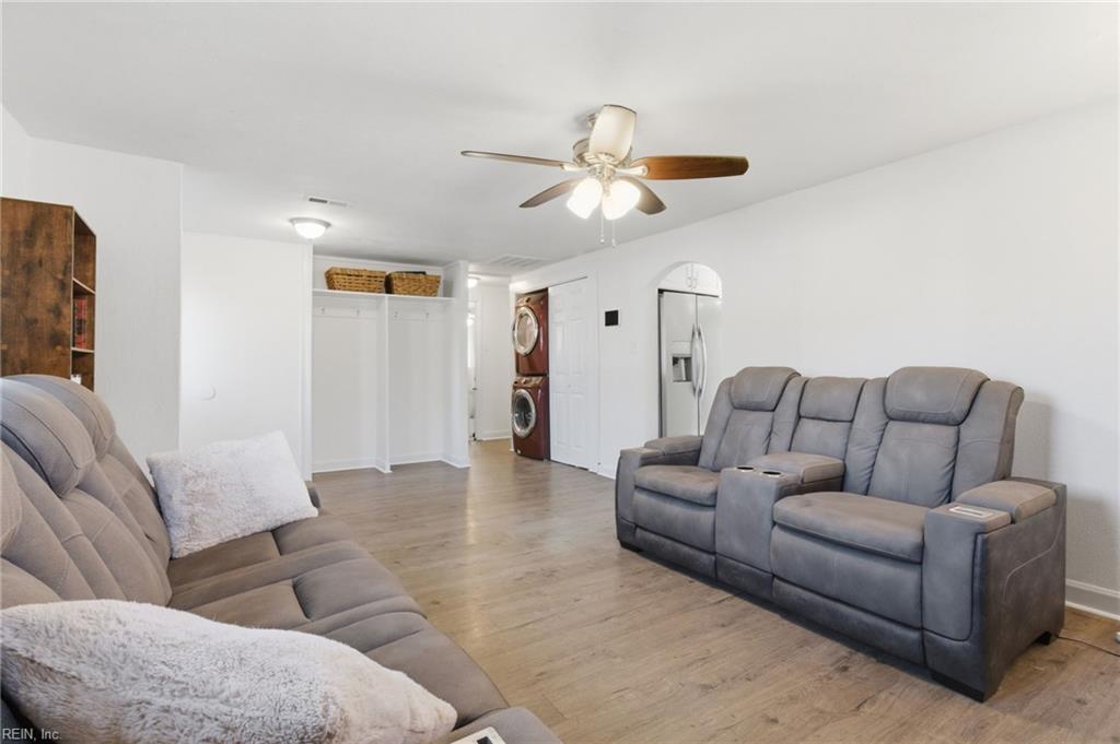 2404 Andrews BLVD