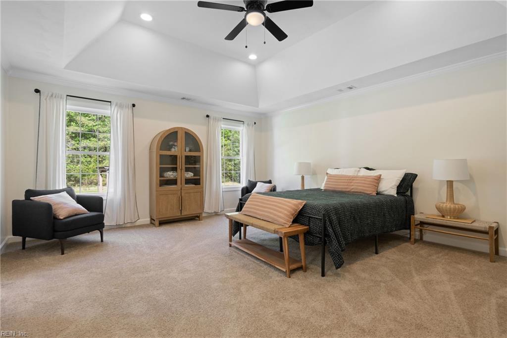 1124 Saint Brides RD W