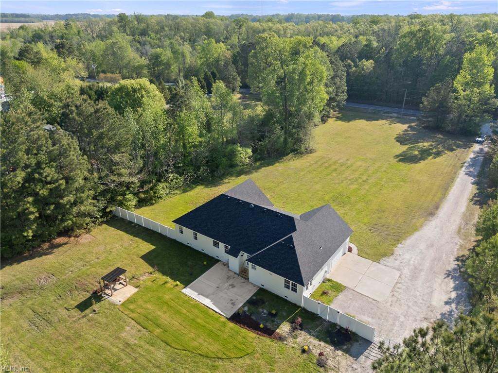 1124 Saint Brides RD W