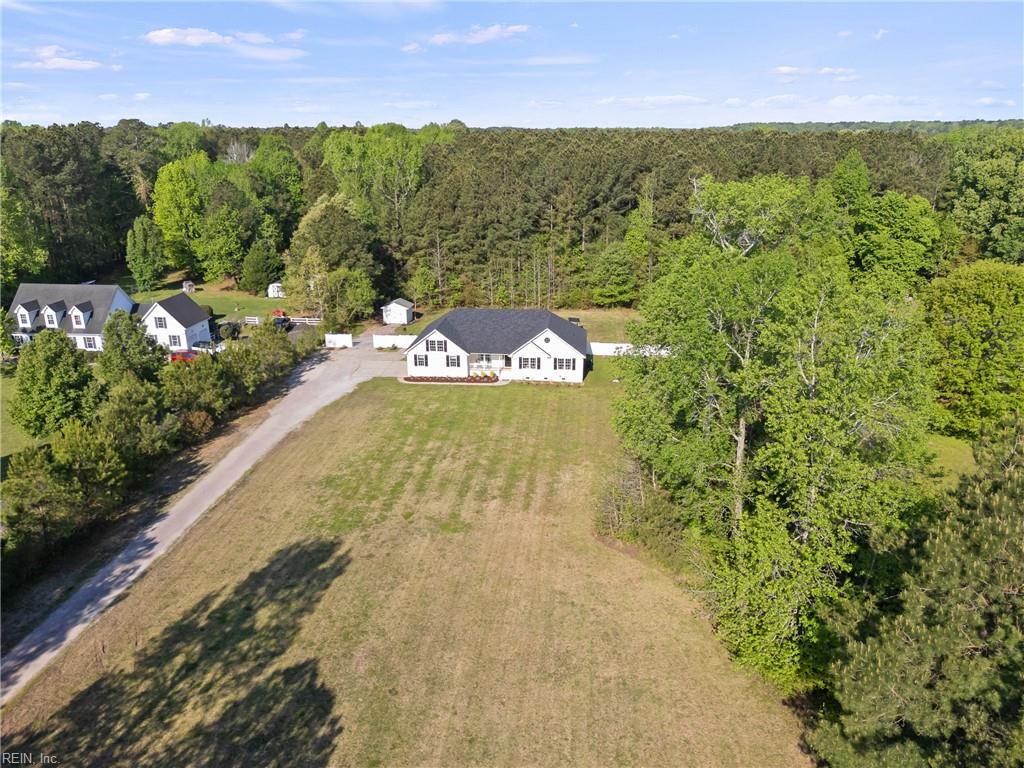 1124 Saint Brides RD W