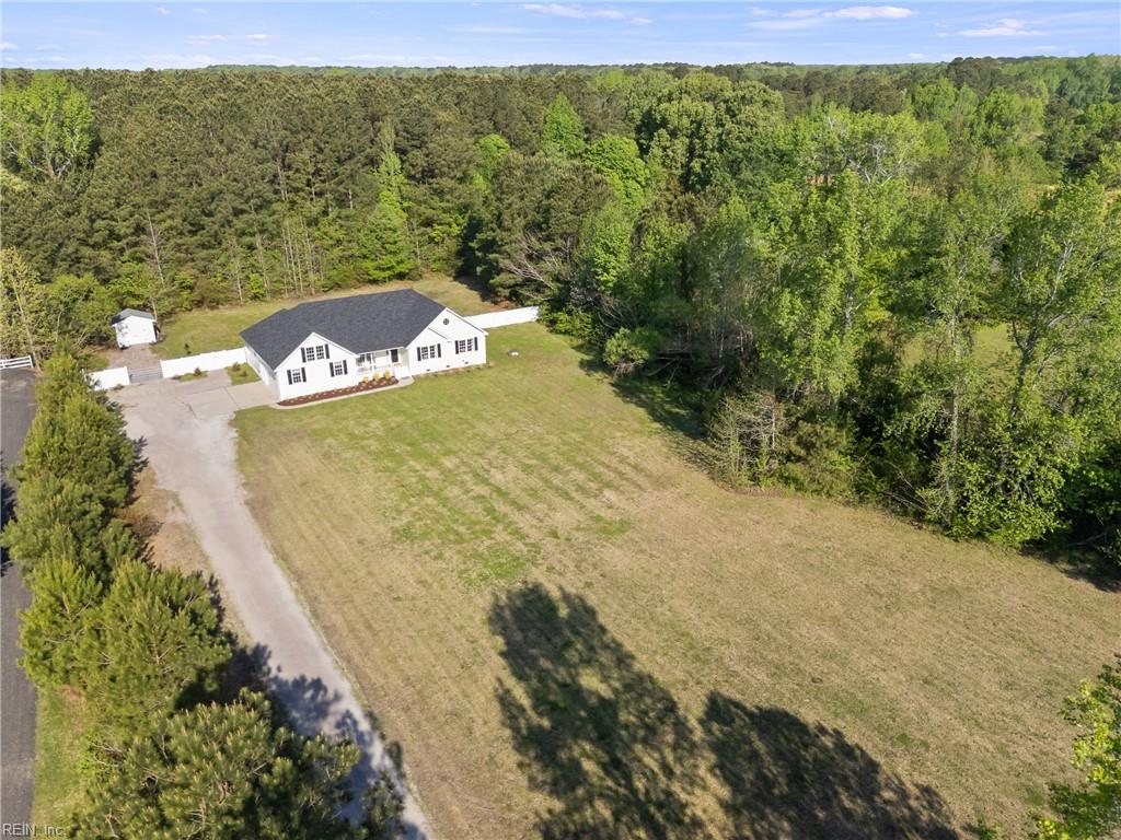 1124 Saint Brides RD W