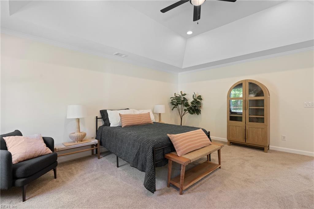 1124 Saint Brides RD W