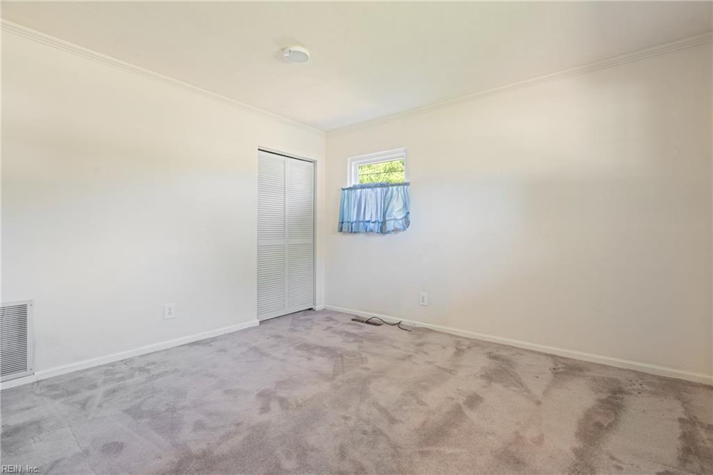 143 Gallant Fox RD