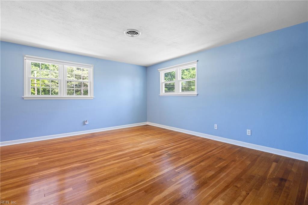 143 Gallant Fox RD