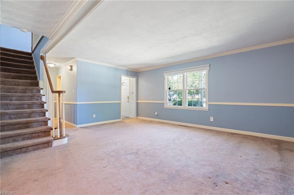 143 Gallant Fox RD