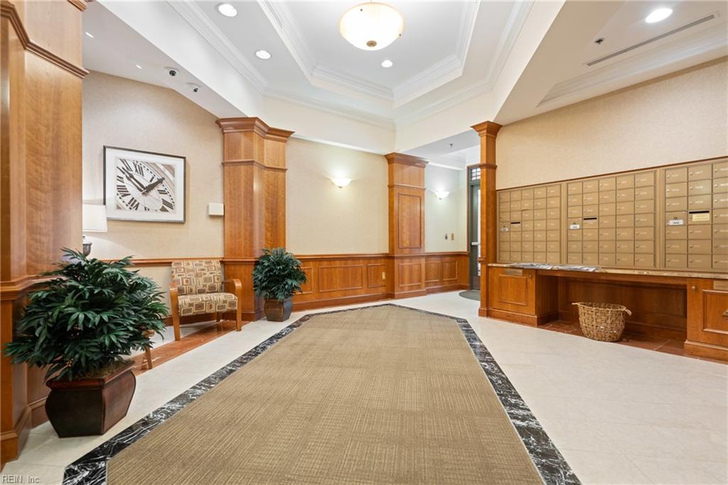 123 College PL 1204