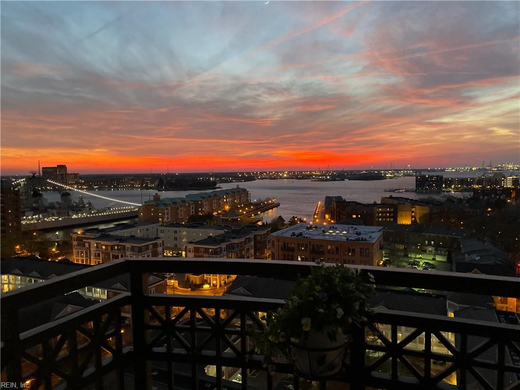123 College PL 1204