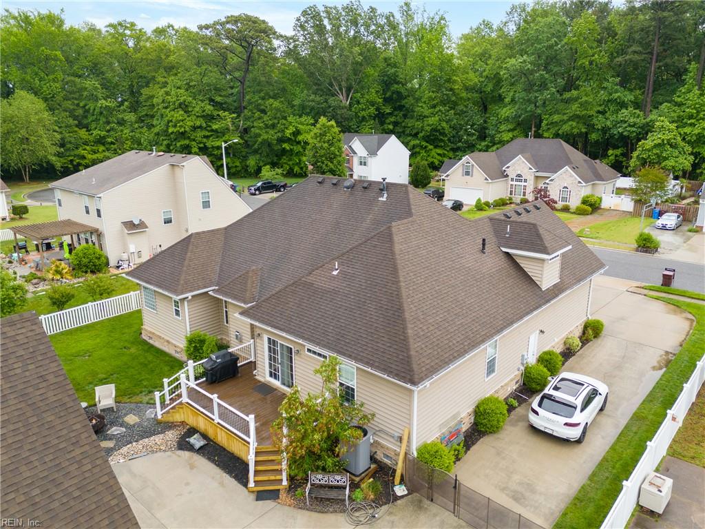1329 Penrose LN