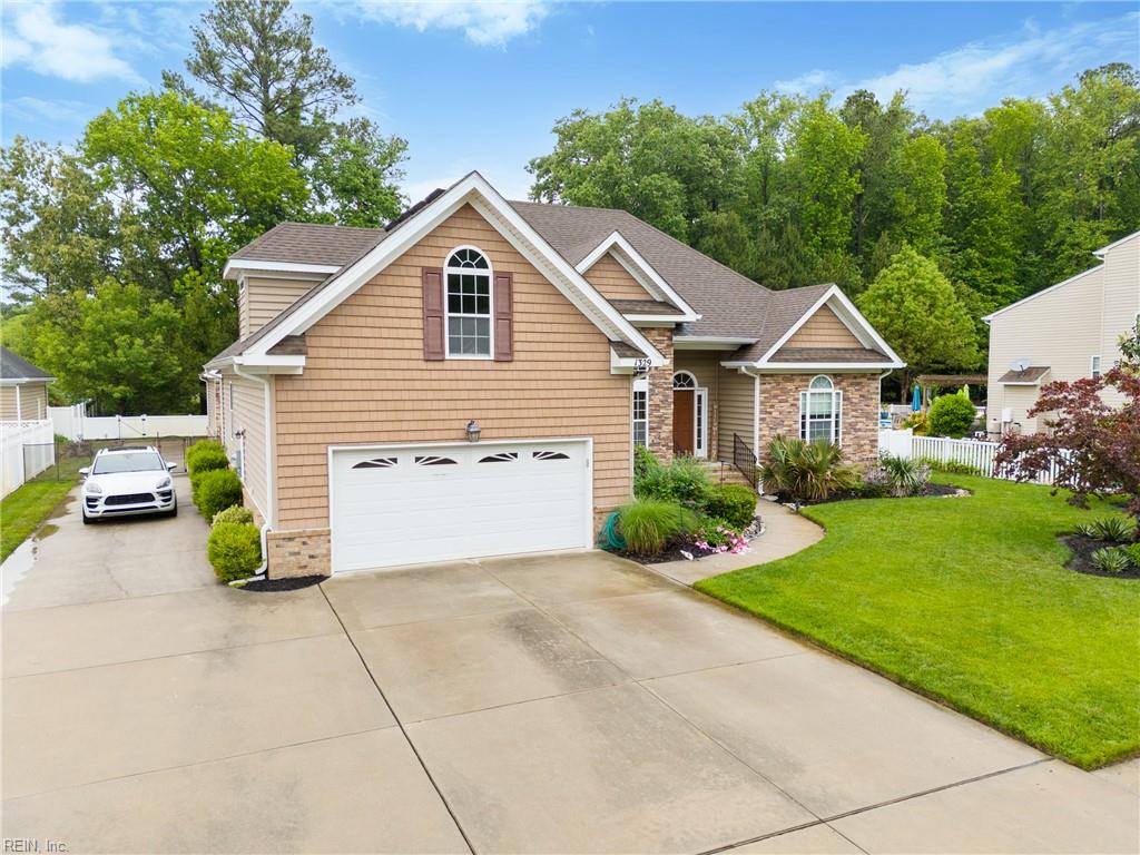 1329 Penrose LN