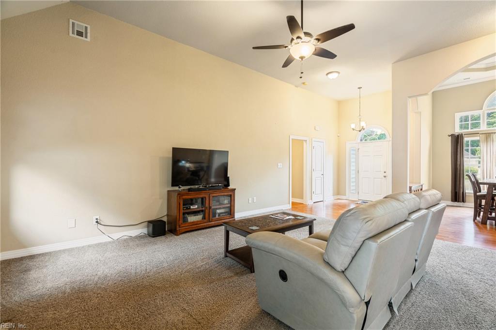 1329 Penrose LN