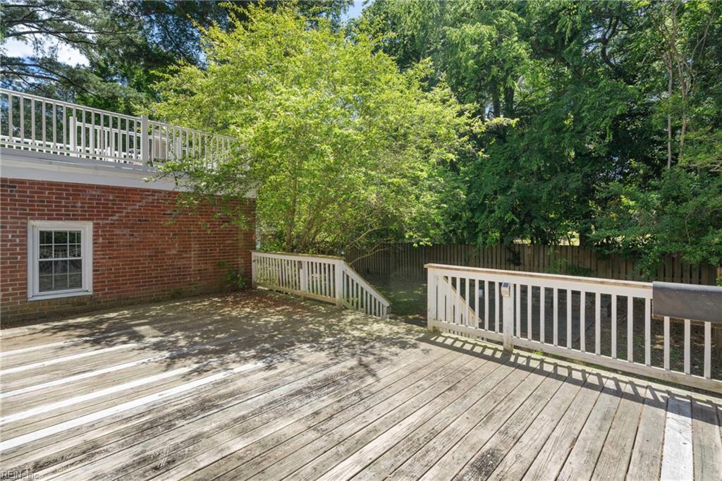 4529 Duke DR
