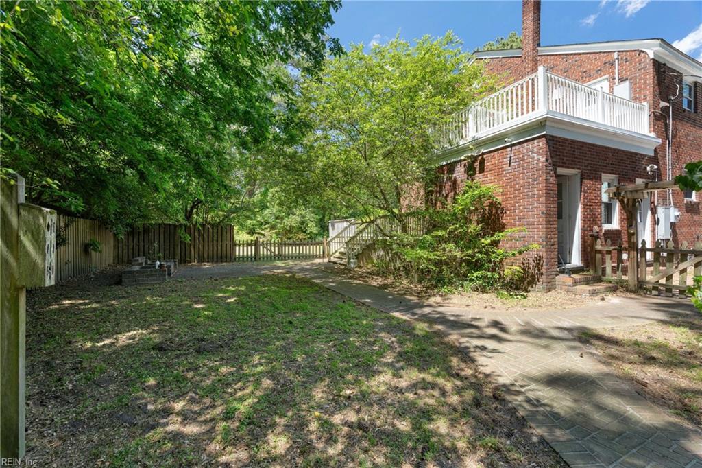4529 Duke DR