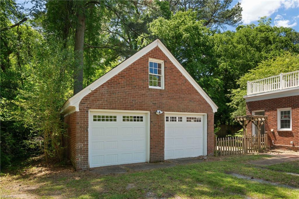 4529 Duke DR