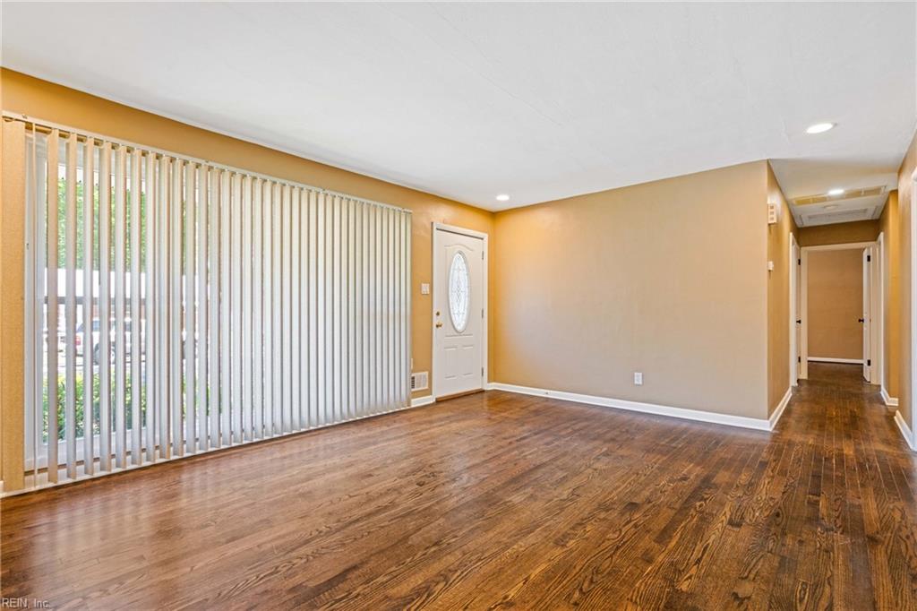 853 Benwood RD
