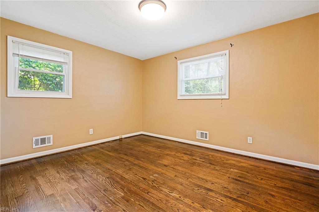 853 Benwood RD