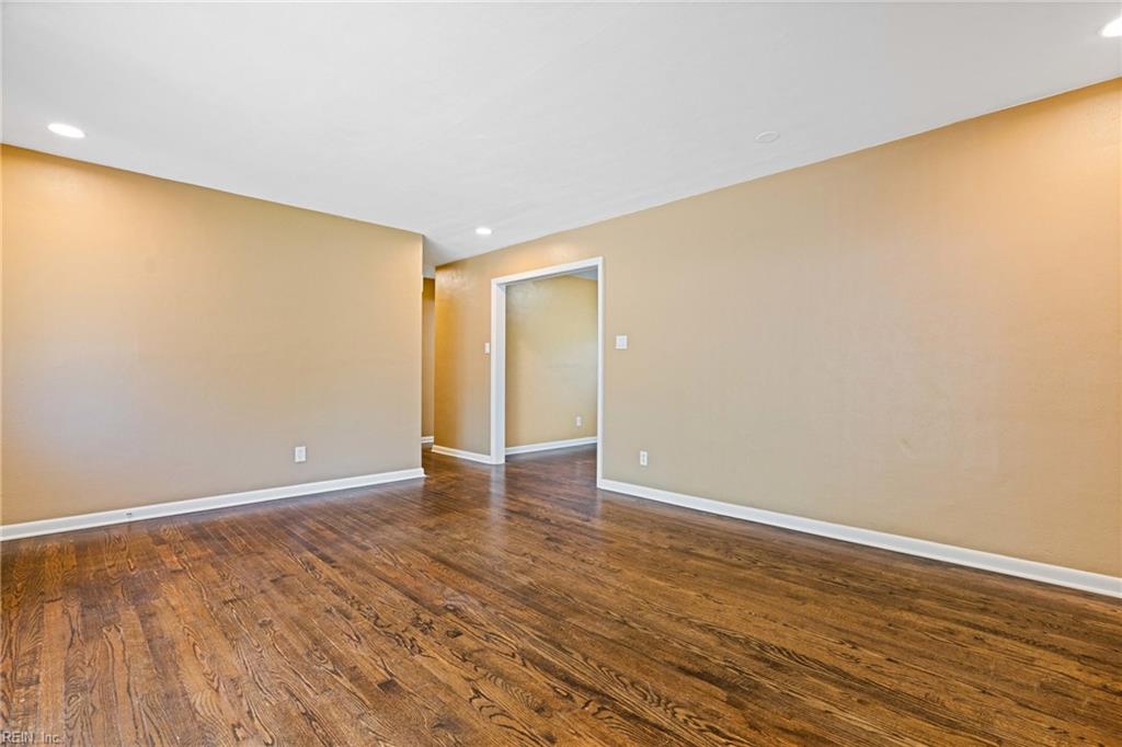 853 Benwood RD