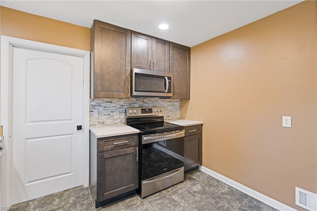 853 Benwood RD