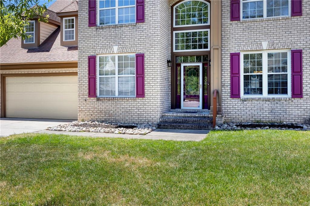2413 Caitlan Loch LN