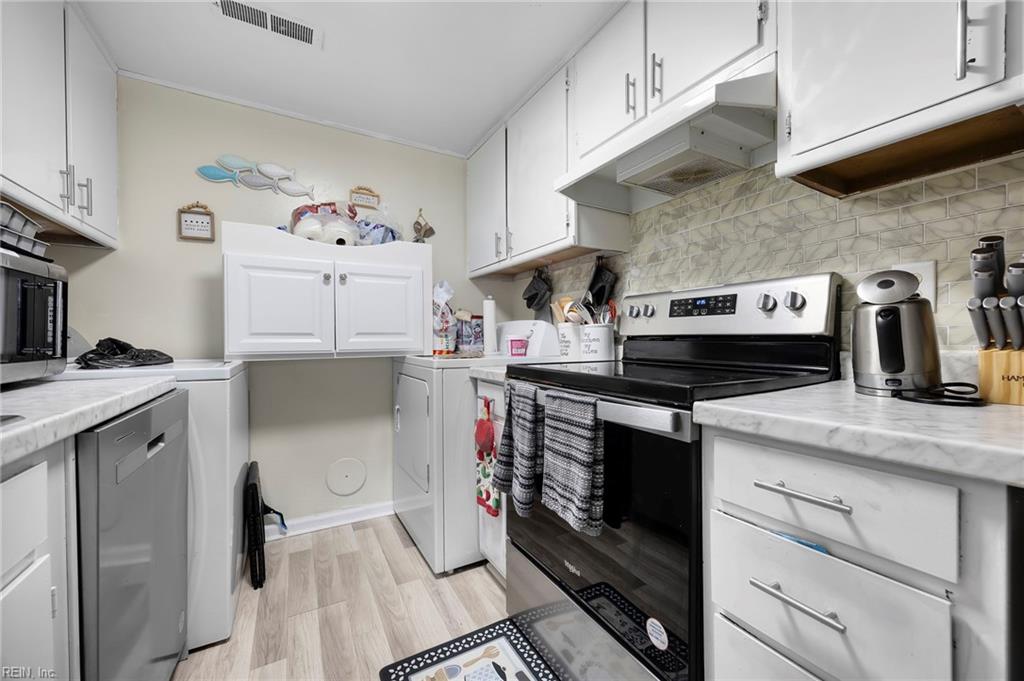 1328 Ruddy Oak CT