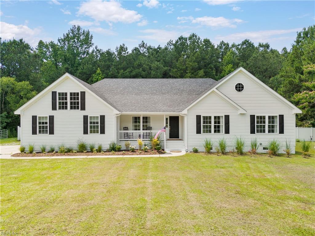 1124 Saint Brides RD W