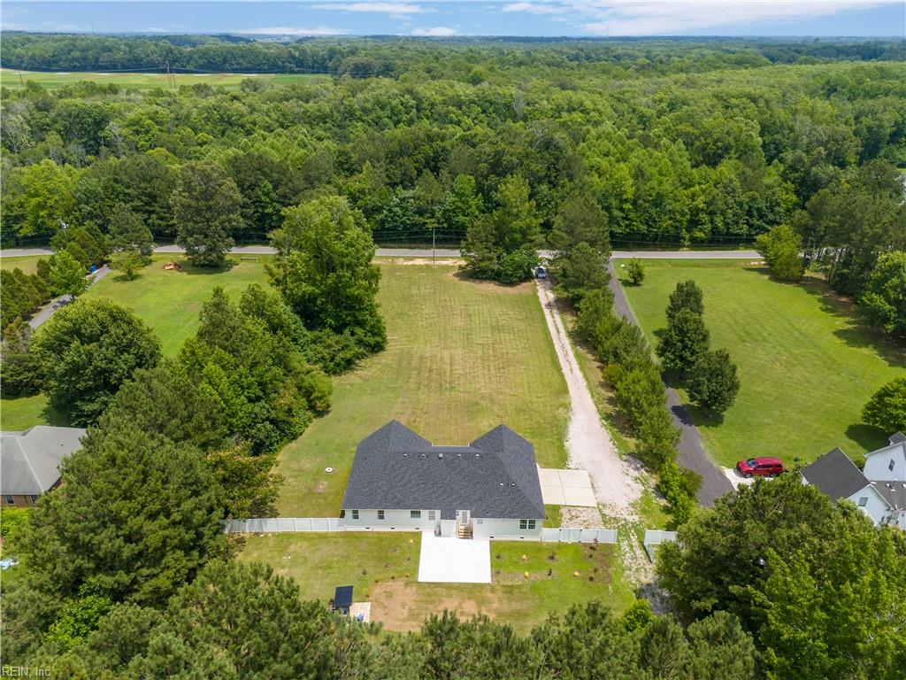 1124 Saint Brides RD W