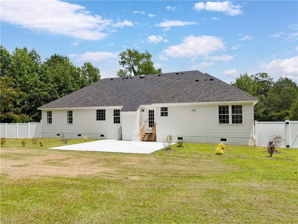 1124 Saint Brides RD W
