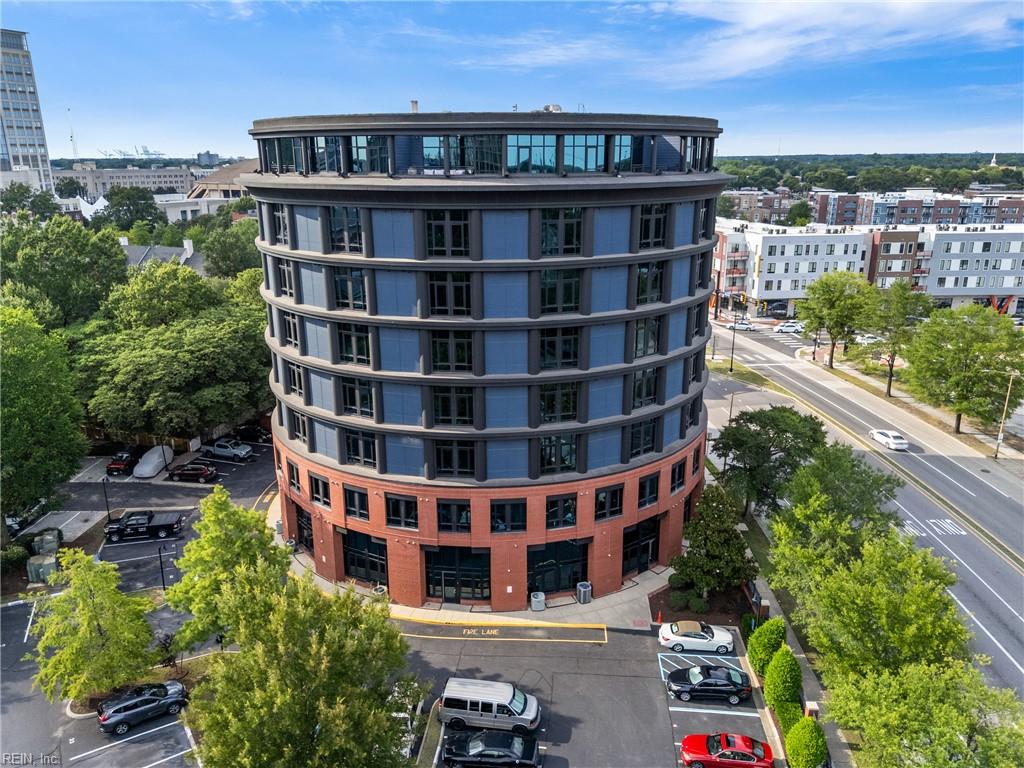 415 Saint Pauls BLVD 403