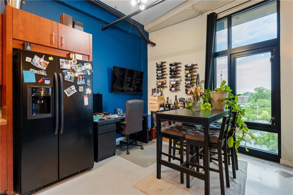 415 Saint Pauls BLVD 403